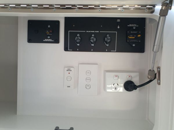 2025 Design RV Crx Off Road Caravan V1.1 - 18'8 image