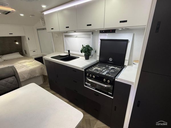 2025 Design RV CRX V7 216R image