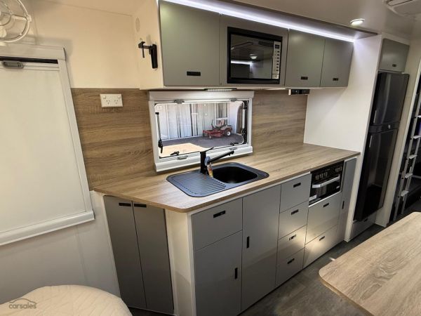 2025 Design RV CRX FORERUNNER F2-6 image