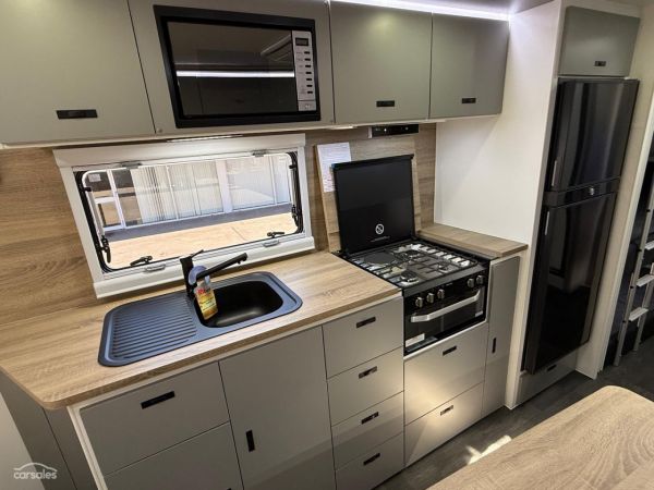 2025 Design RV CRX FORERUNNER F2-6 image