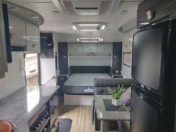 2022 Hilltop Grampian Caravan image