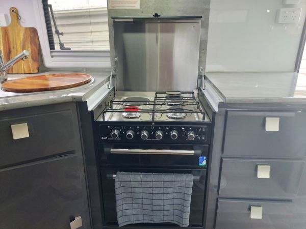 2022 Hilltop Grampian Caravan image