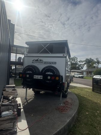 2022 Altitude Ascent 13X Hybrid Caravan image