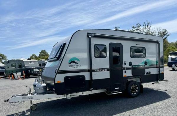 2025 Snowy River Src17 Caravan L SHAPE SEATING image