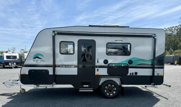 2025 Snowy River Src17 Caravan L SHAPE SEATING image