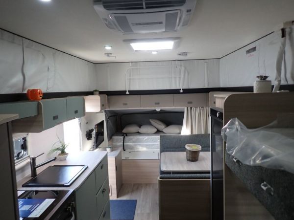 2025 Jayco Expanda Pop Top 17.56-2.OB.EX-MY25 image