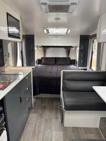 MUST GO 2018 Majestic Knight Sle Caravan with FULL Annex - NEGOTIABLE image