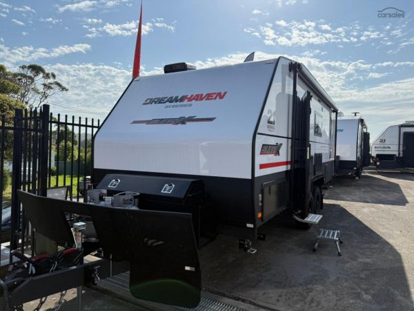 2025 Dreamhaven 21 Series Family Super X image