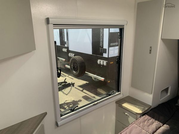 2025 Essential Caravans Cruiser V10 22'10' image