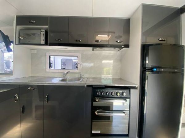 2019 Australian Viscount Pty Ltd V2 Caravan V2 image