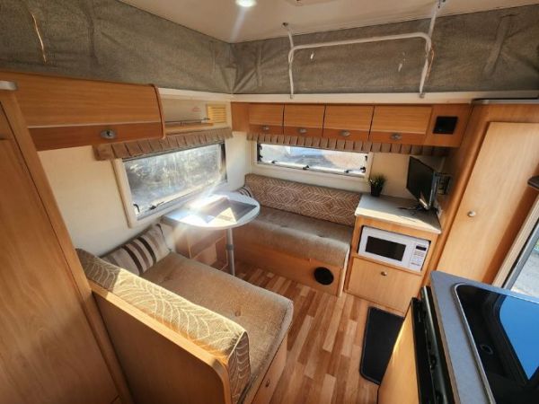 2014 Golf Savanah Pop Top 499 image