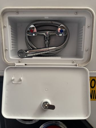 2015 Magestic Knight Caravan image