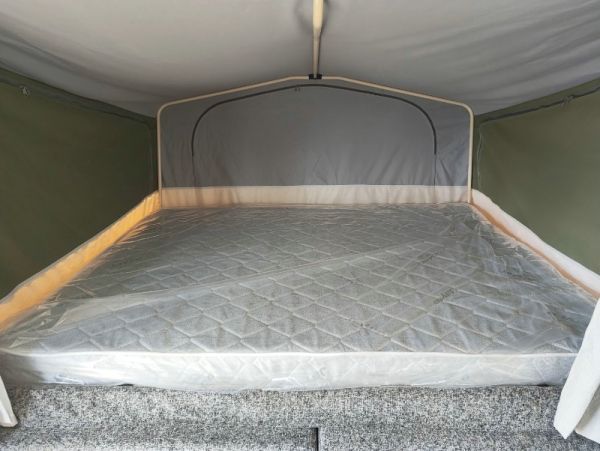 2025 Jayco Lark Camper Trailer OB.CP-MY25 image