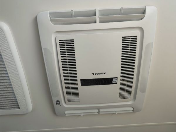 2025 Jayco Lark Camper Trailer OB.CP-MY25 image