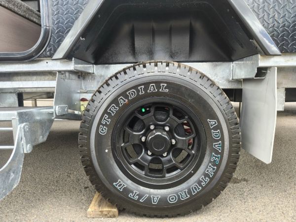 2025 Jayco Lark Camper Trailer OB.CP-MY25 image