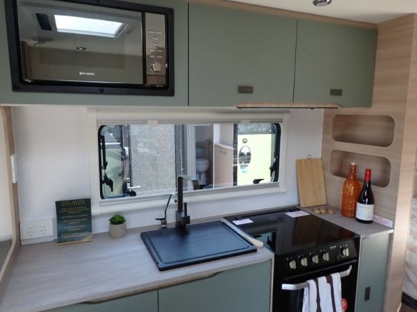 2025 Jayco Discovery Caravan 21.66-3.DY-MY25 image