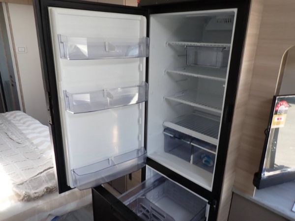 2025 Jayco Discovery Caravan 21.66-3.DY-MY25 image