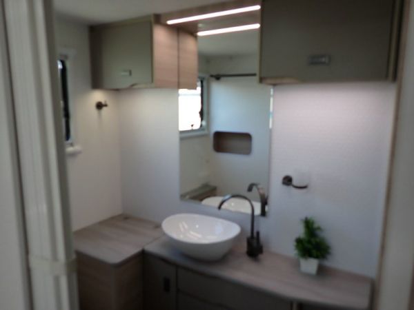 2025 Jayco Discovery Caravan 21.66-3.DY-MY25 image