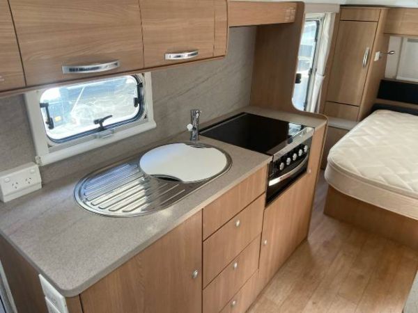 2015 Jayco Journey Outback Pop Top 17.55-8 OB image