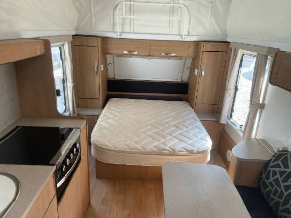 2015 Jayco Journey Outback Pop Top 17.55-8 OB image