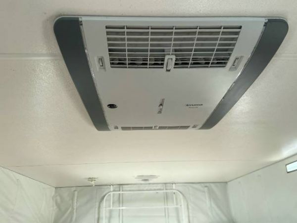 2015 Jayco Journey Outback Pop Top 17.55-8 OB image