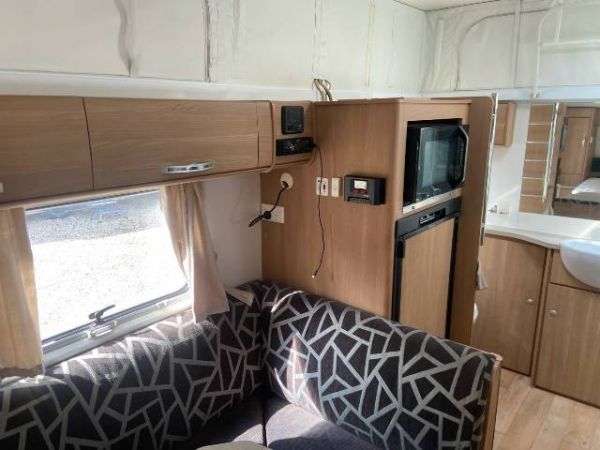 2015 Jayco Journey Outback Pop Top 17.55-8 OB image
