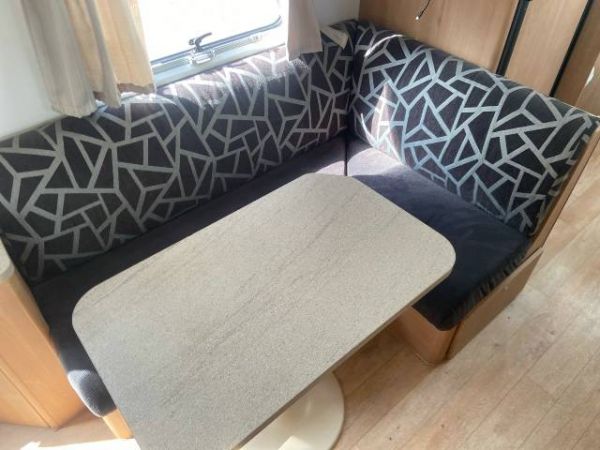 2015 Jayco Journey Outback Pop Top 17.55-8 OB image