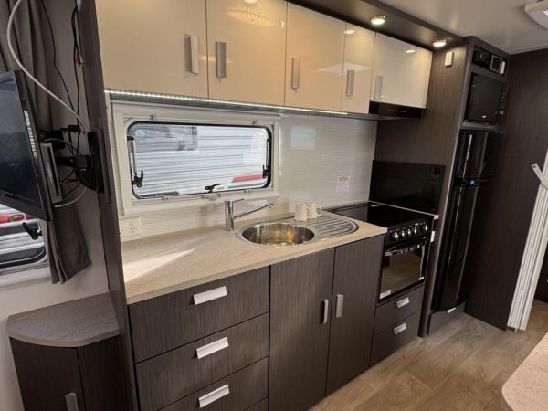 2019 Jayco Journey Caravan image