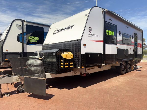 2021 Crusader Musketeer Recliner Caravan image