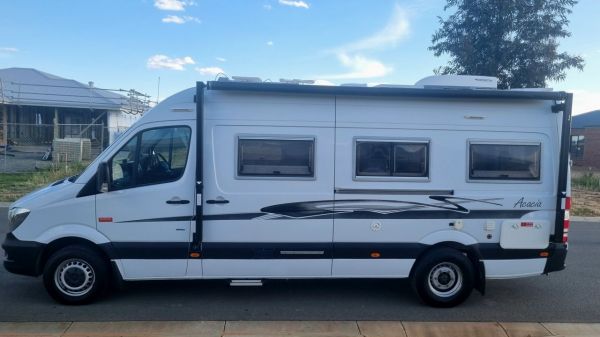 2016 Mercedes-Benz Sprinter Motorhome Campervan image