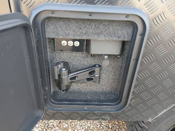 2022 Majestic Knight 18' Caravan ENSUITE image