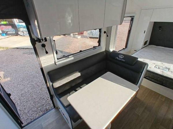 2022 Majestic Knight 18' Caravan ENSUITE image