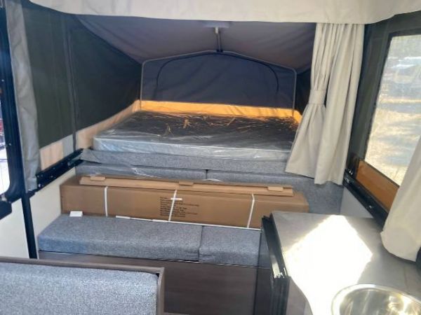 2025 Jayco Lark Camper Trailer OB.CP-MY25 image