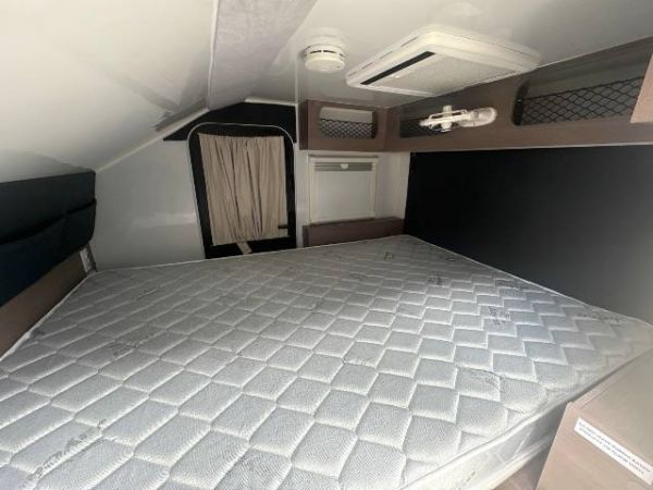 2025 Jayco J-Pod Camper Trailer JPOD.X.OB-MY25 image