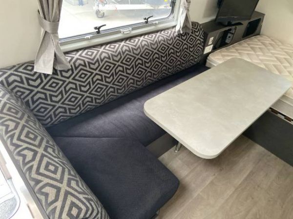 2019 Jayco Journey Outback Pop Top 15.48-6 OB image