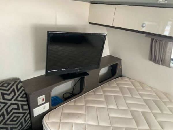 2019 Jayco Journey Outback Pop Top 15.48-6 OB image