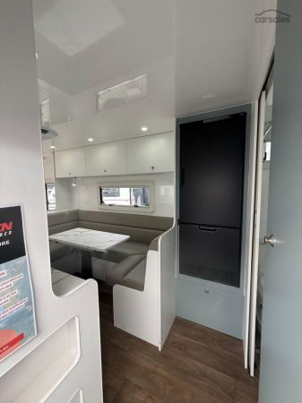 2025 Dreamhaven 20Series Super X image