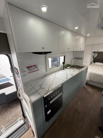 2025 Dreamhaven 20Series Super X image