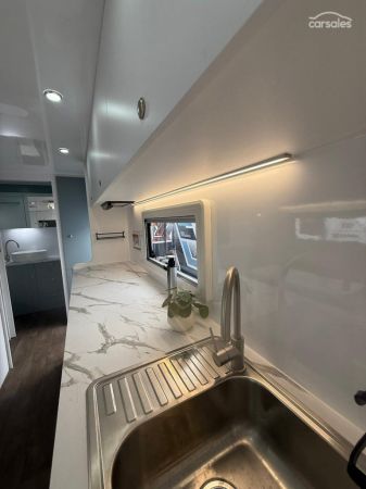 2025 Dreamhaven 20Series Super X image