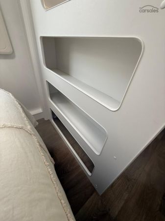 2025 Dreamhaven 20Series Super X image