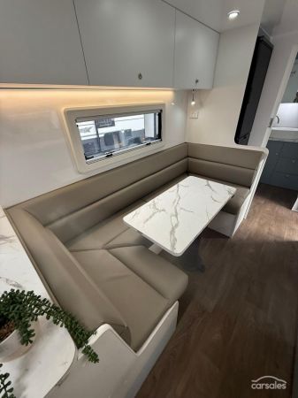 2025 Dreamhaven 20Series Super X image