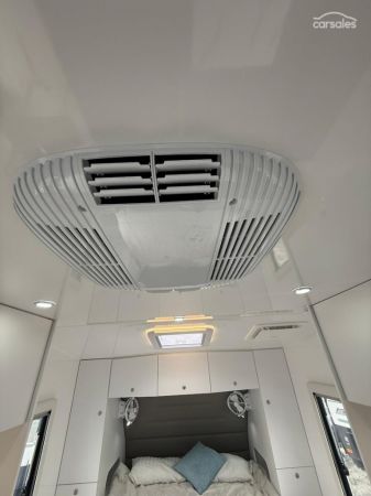 2025 Dreamhaven 20Series Super X image