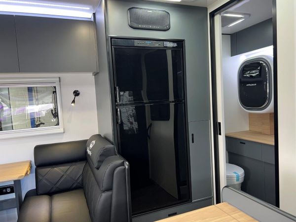 2025 Majestic Knight SLE 19'6 Caravan image