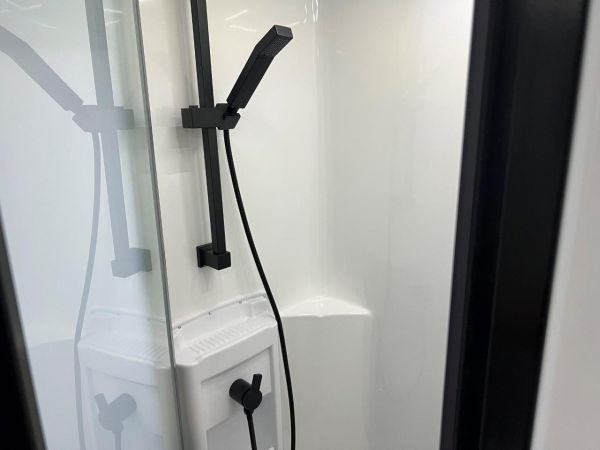 2025 Majestic Knight SLE 19'6 Caravan image