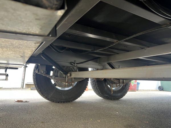 2023 Victory Trophy Series Bunk Bed Caravan image