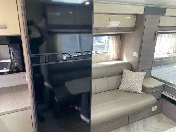 2021 Jayco Silverline Caravan 21.65-4.SL-MY21 image