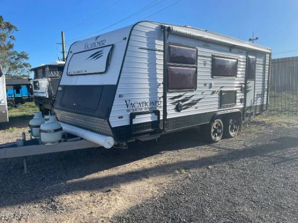 2013 Opal Vacationer Caravan image