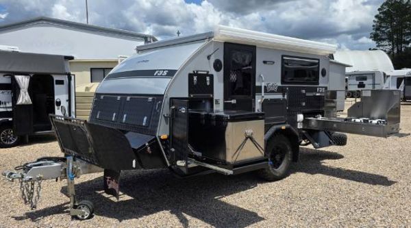 2020 Fantasy Caravan F3S Series Hybrid Caravan SHOWER image