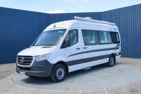 2022 Winnebago Bondi 4S image