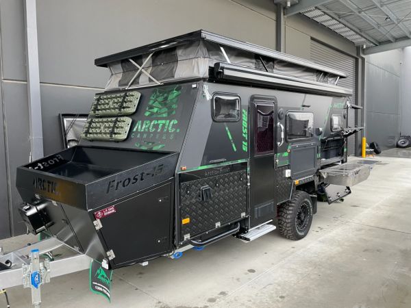 2025 Arctic Campers Frost 15 LK - Ex Demo Caravan image